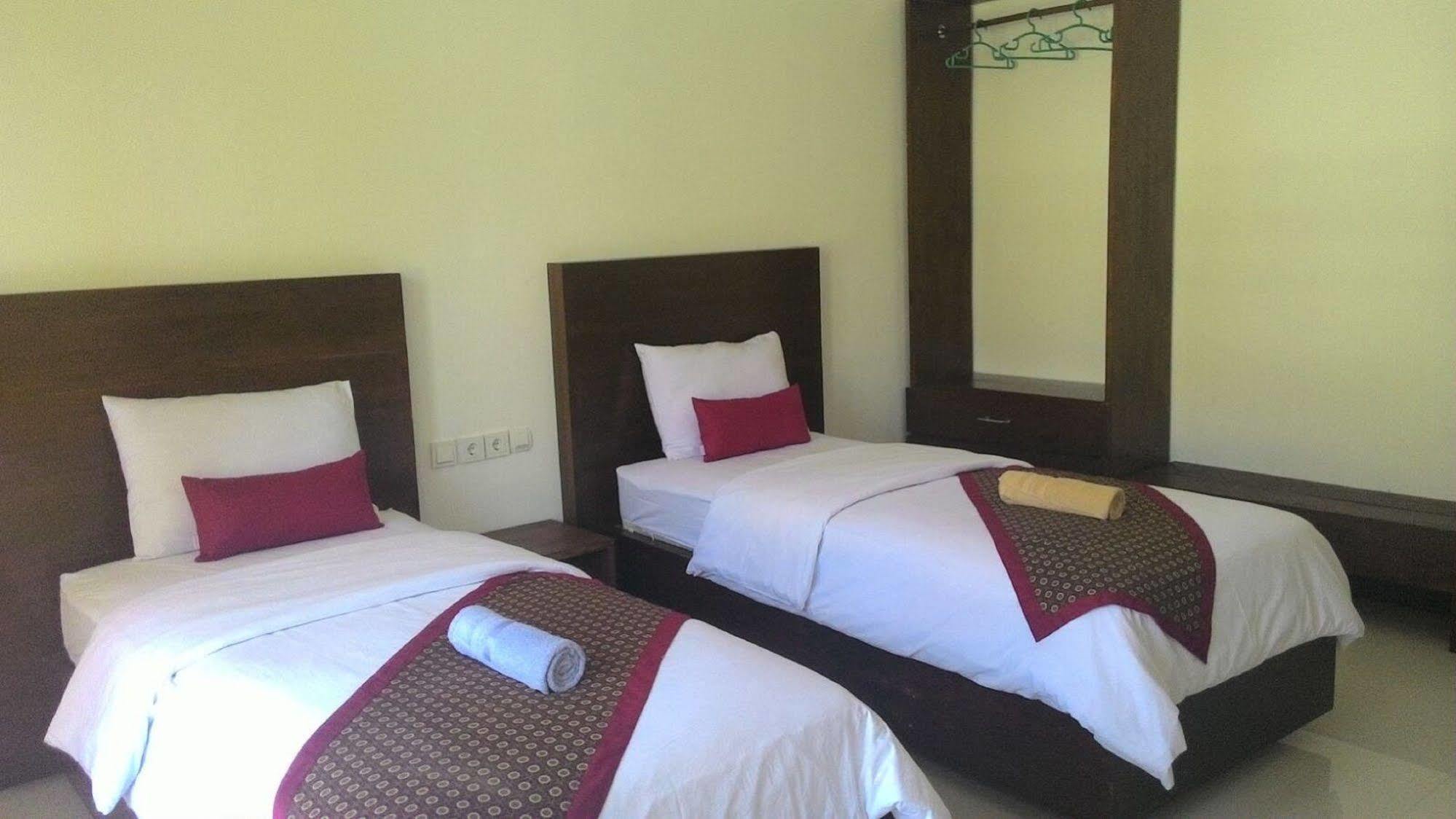 Hotel Zamburger Lombok - Previously Alam Mimpi Hotel Mangsit Εξωτερικό φωτογραφία